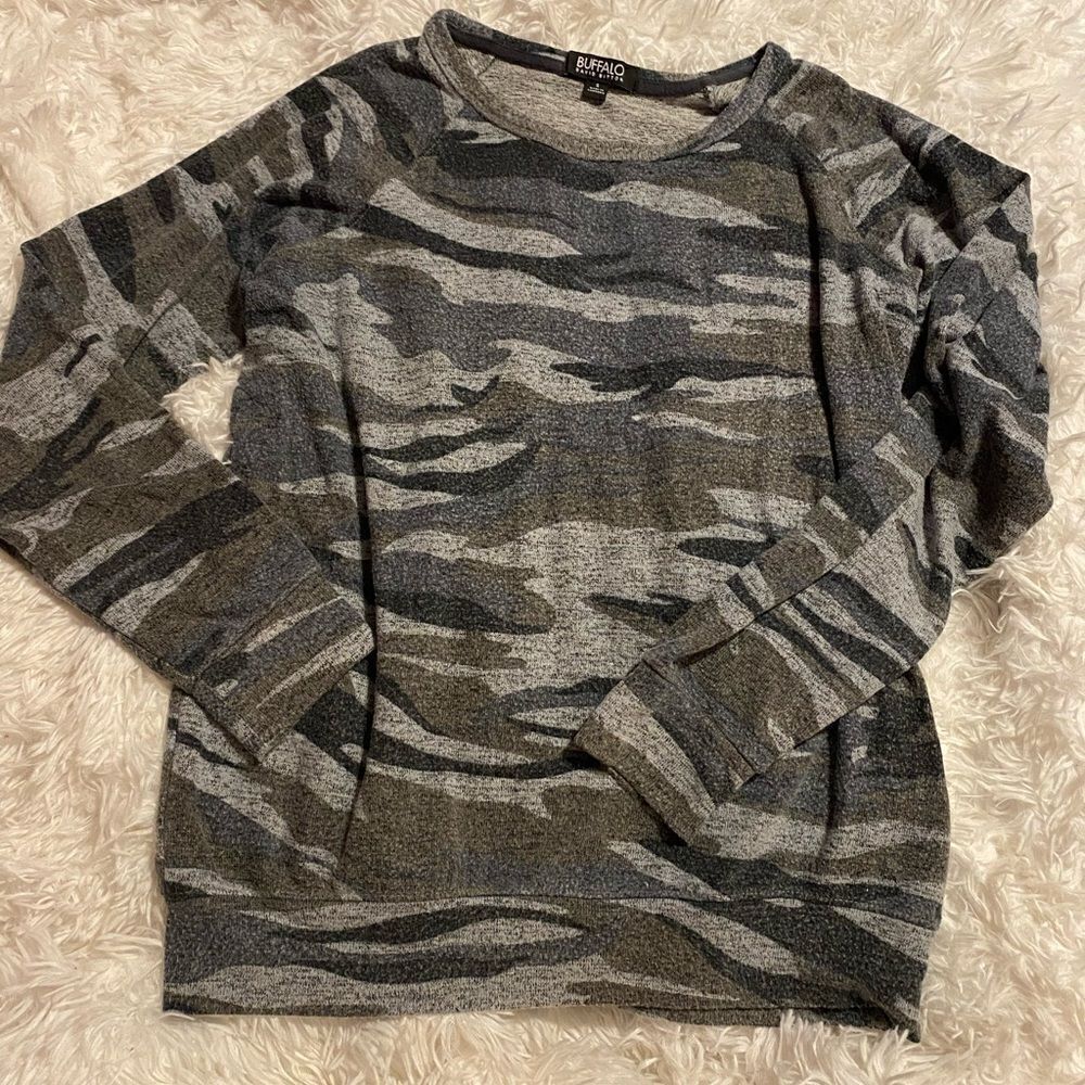 Buffalo David Bitton small camo sweater